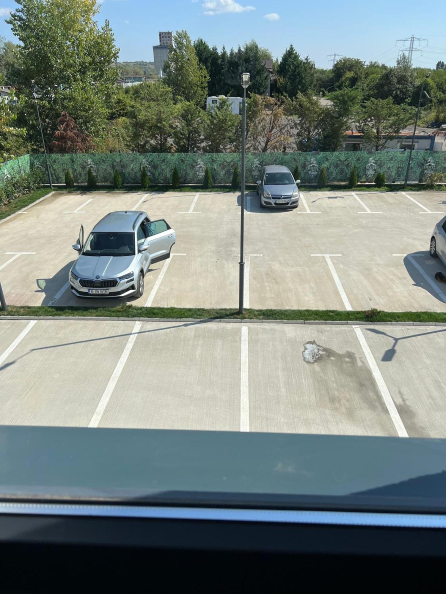 Hotel Del Ponte Targoviste Dış mekan fotoğraf